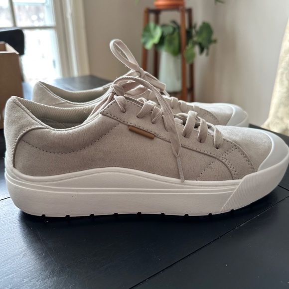 Dr. Scholl’s Time Off Sneakers - Picture 3 of 7